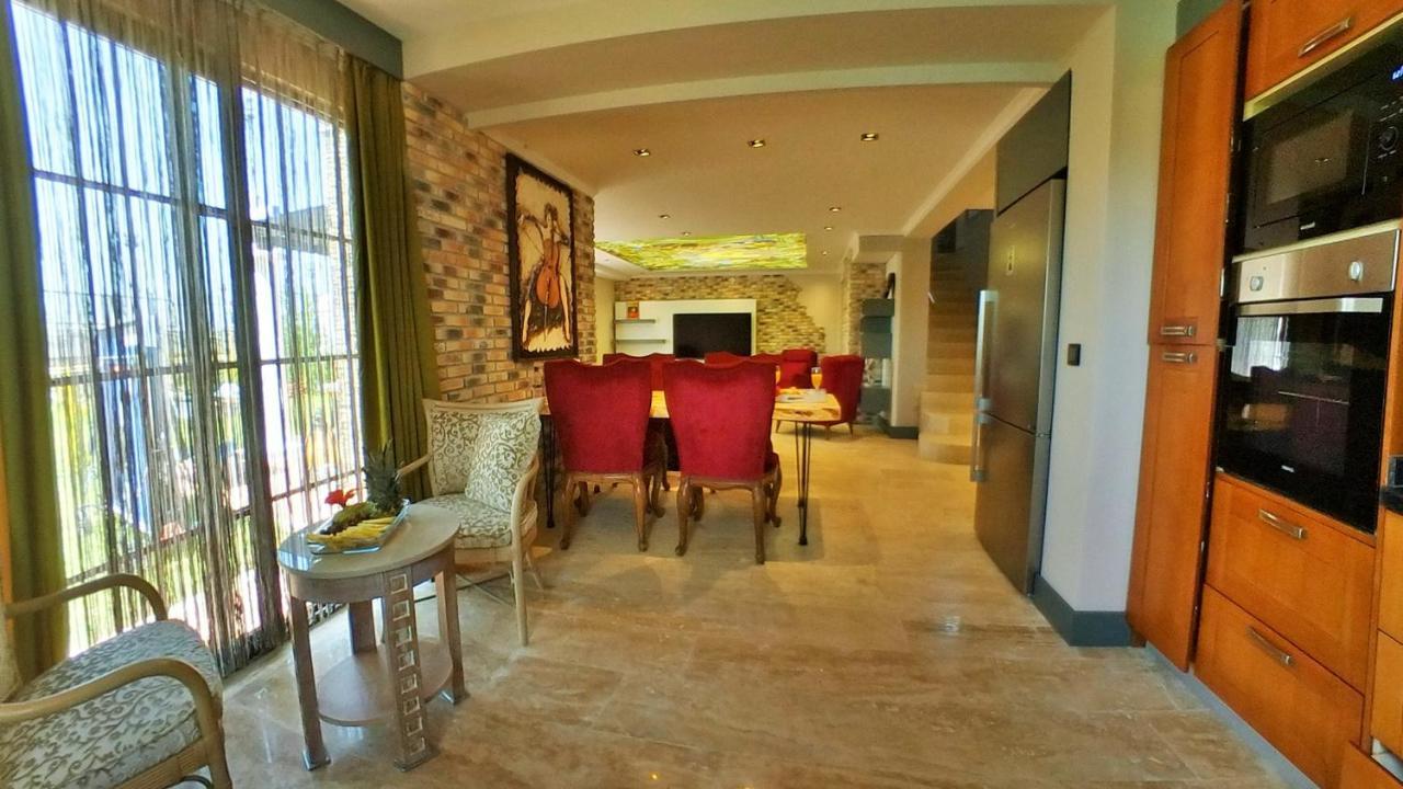 Fun&Sun Two Villas For Big Families Belek Exteriör bild